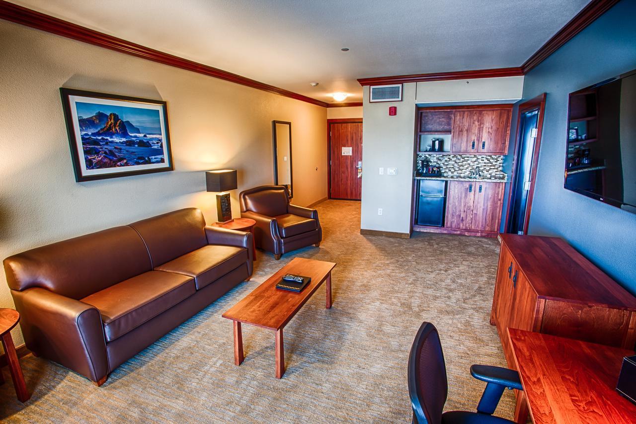 Suite Partial Ocean View